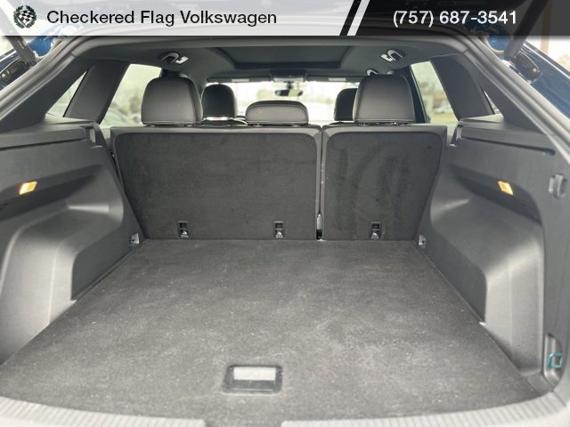 Used 2023 Volkswagen Atlas Cross Sport SE w/ Panoramic Sunroof Package image 33