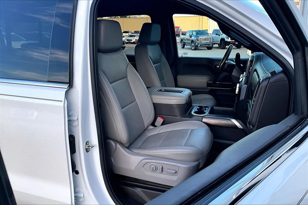 Used 2021 GMC Sierra 1500 SLT w/ SLT Premium Package AWD/4WD image 9