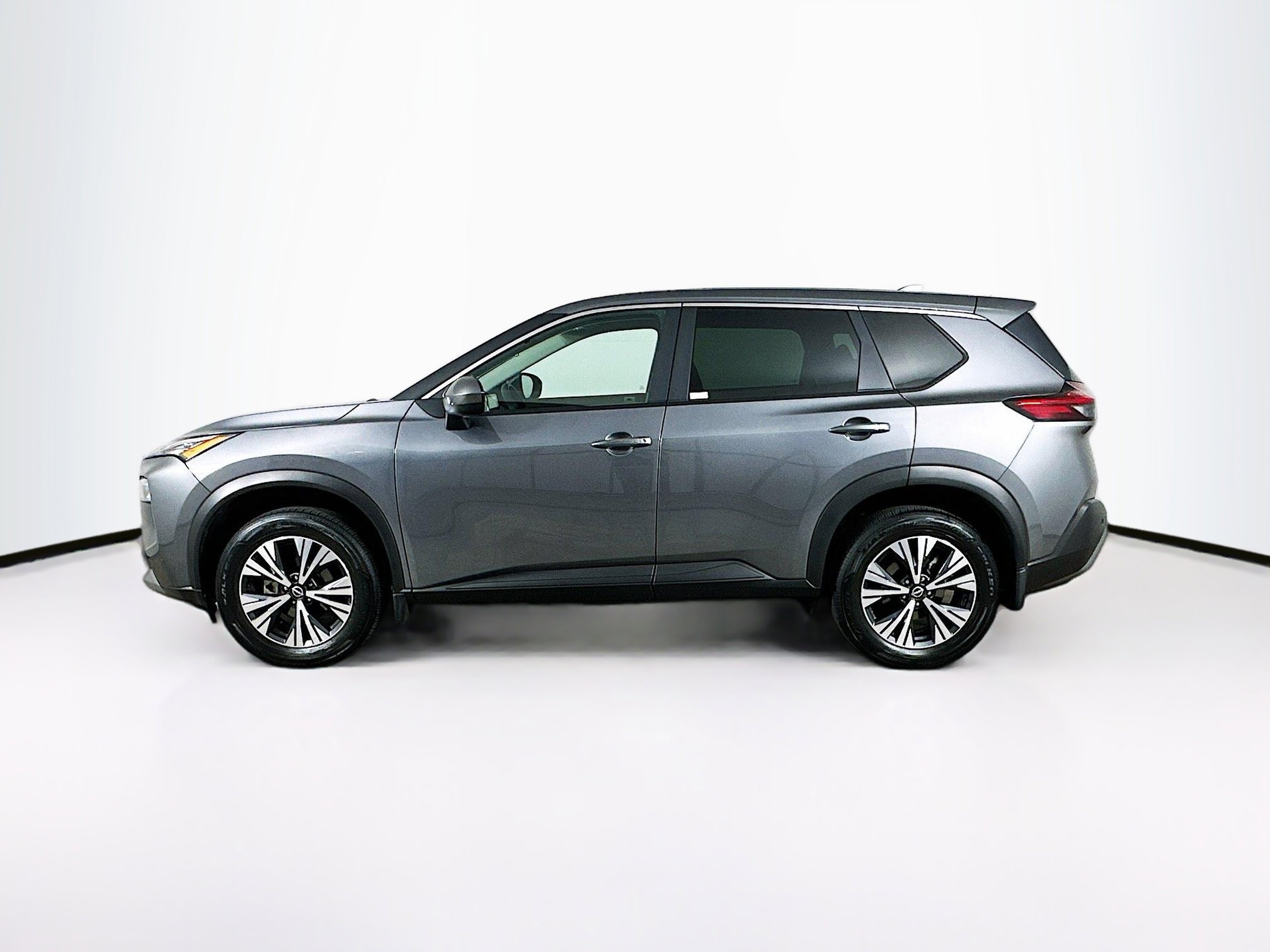 Used 2023 Nissan Rogue SV FWD image 4