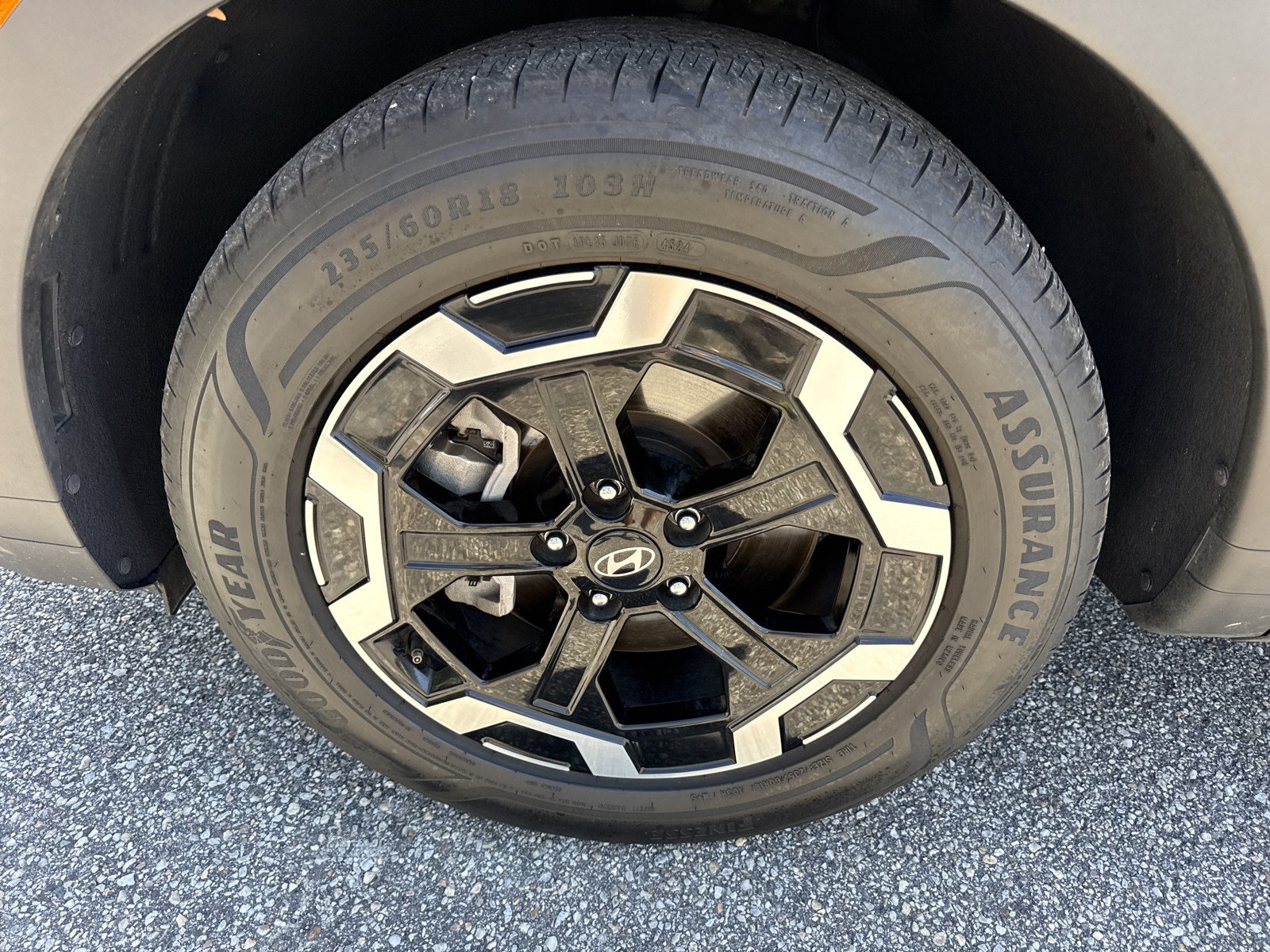 Certified 2025 Hyundai Santa Fe SEL FWD image 10