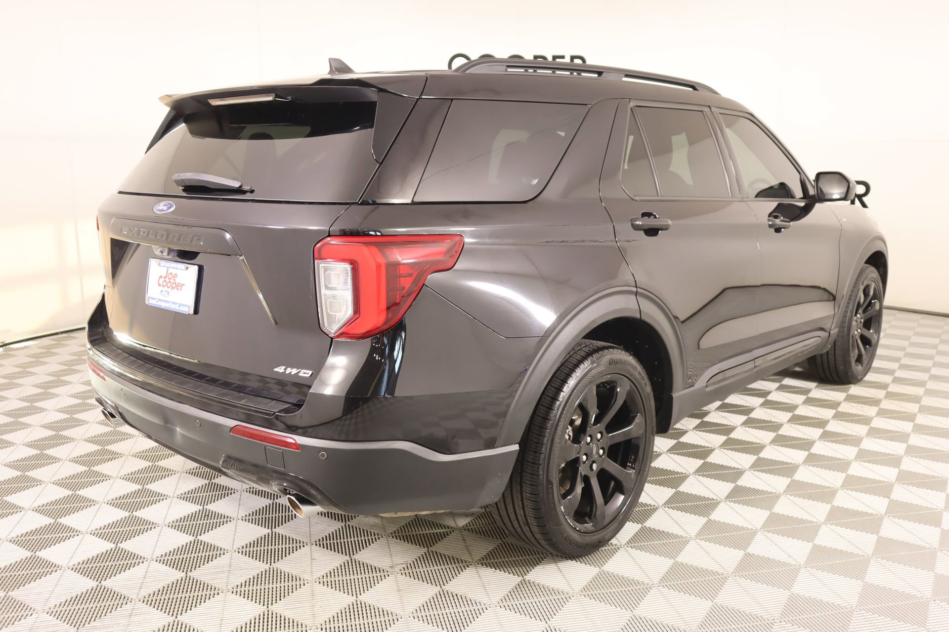 Used 2023 Ford Explorer ST-Line image 22