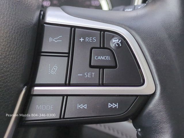 Used 2022 Toyota Highlander XLE image 28