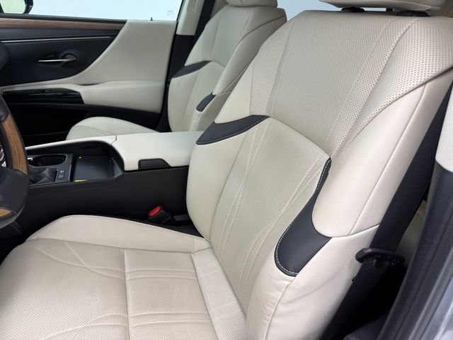 Used 2025 Lexus ES 300h w/ Technology Package FWD image 27