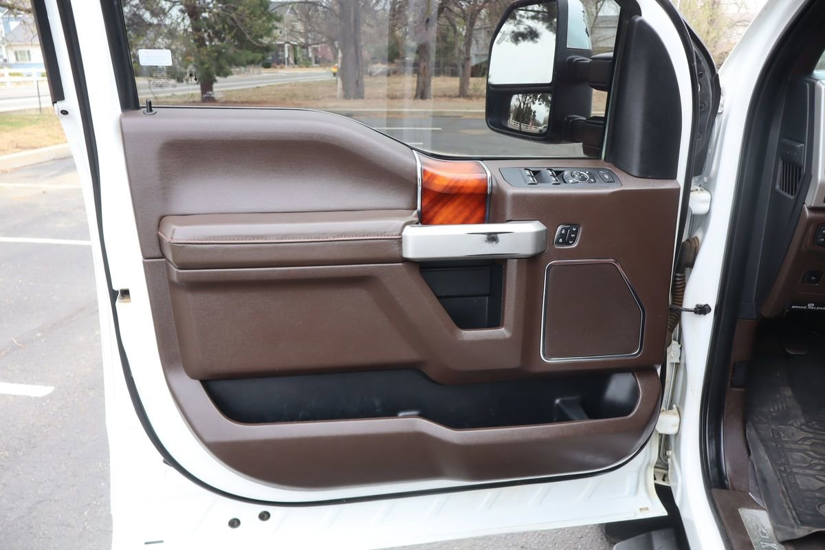 Used 2021 Ford F350 King Ranch w/ King Ranch Ultimate Package AWD/4WD image 23
