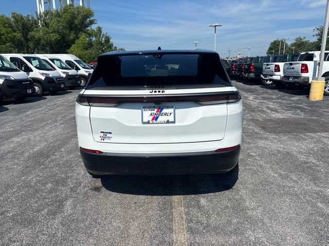 Used 2024 Jeep Wagoneer Limited AWD/4WD image 11