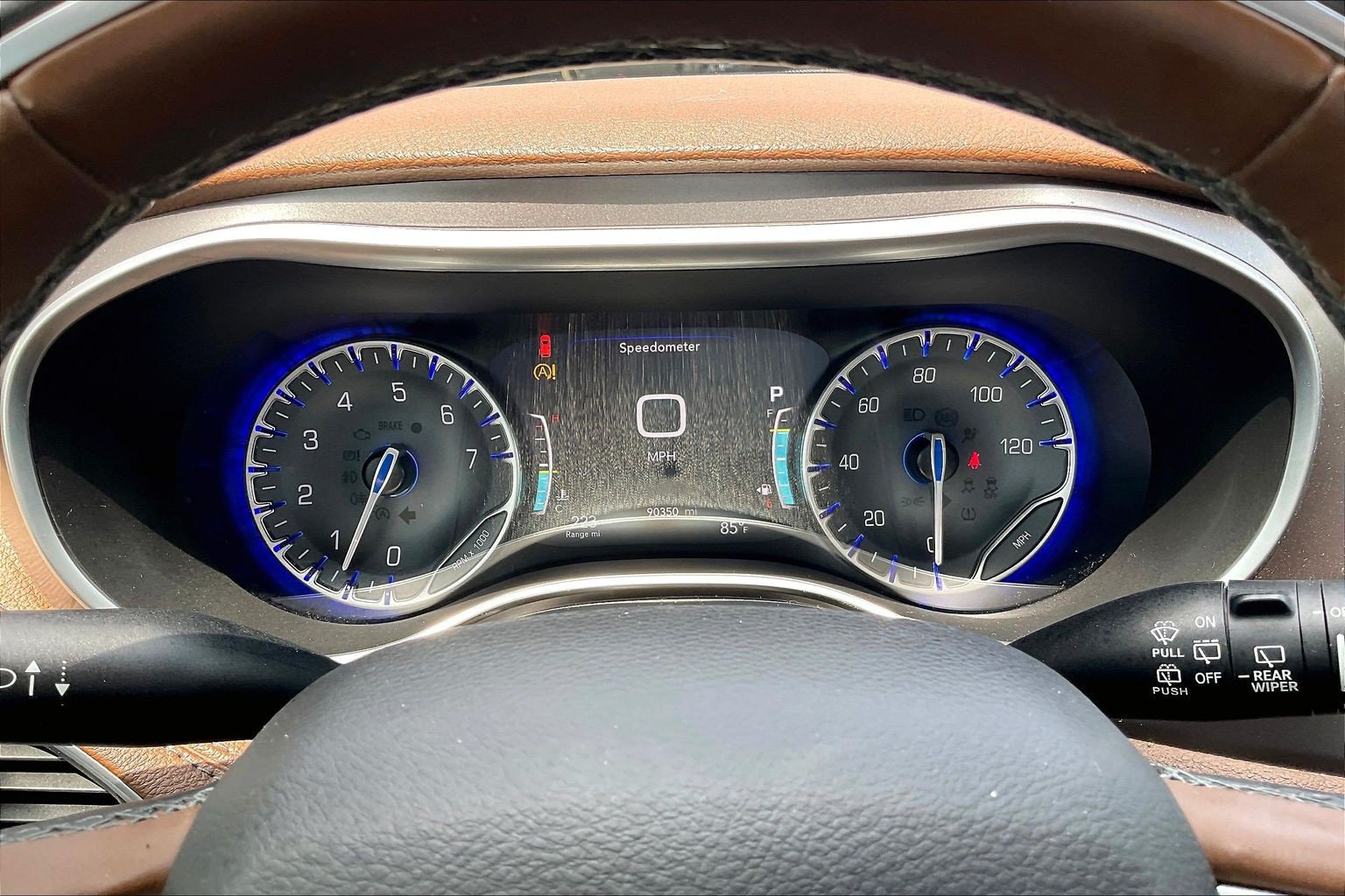 Used 2018 Chrysler Pacifica Limited w/ Tire & Wheel Group FWD image 19