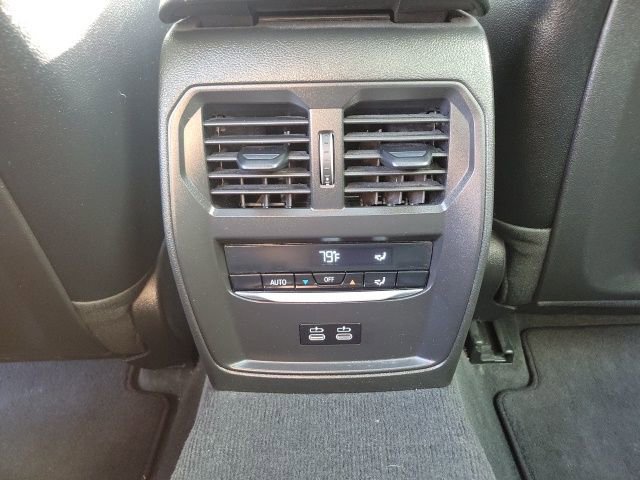 Used 2026 BMW 330i xDrive Sedan image 42