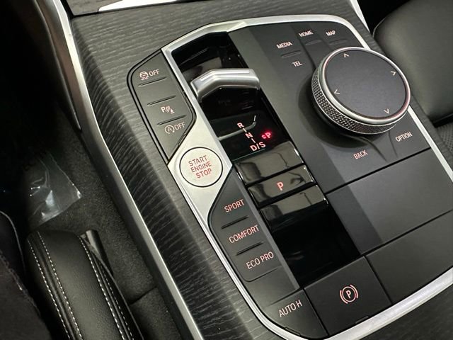 Used 2025 BMW 330i xDrive Sedan w/ Premium Package image 25