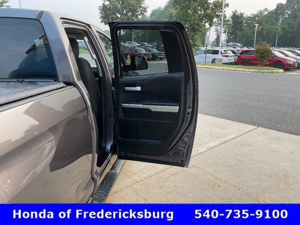 Used 2017 Toyota Tundra SR5 AWD/4WD image 18