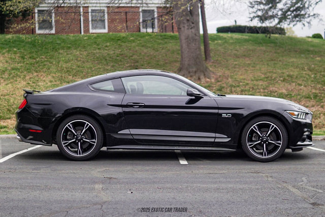 Used 2017 Ford Mustang GT Premium image 9