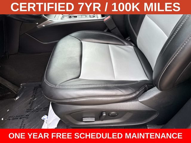 Used 2022 Ford Explorer XLT w/ Equipment Group 202A AWD/4WD image 15