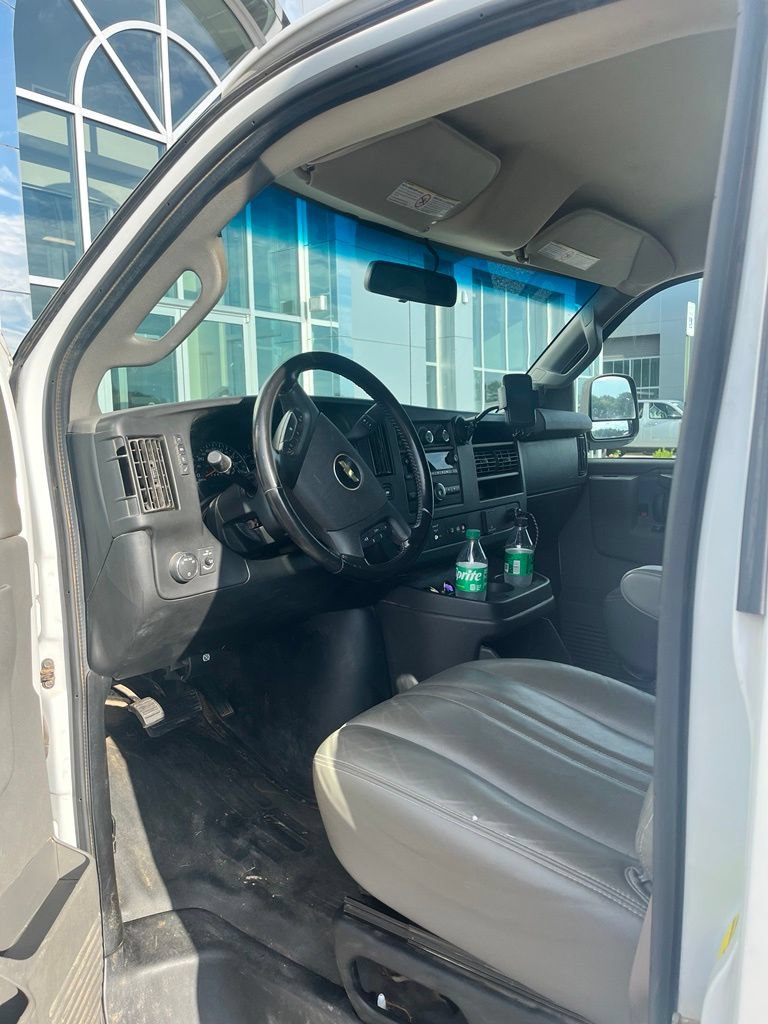 Used 2021 Chevrolet Express 2500 w/ Driver Convenience Package RWD image 10