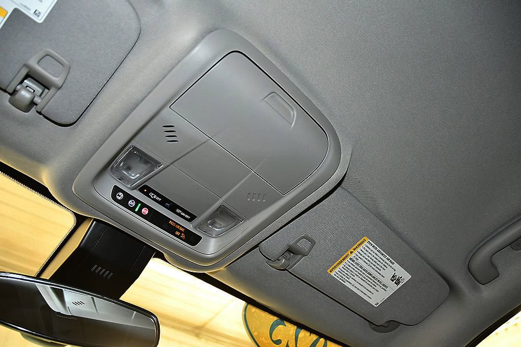 Used 2023 Chevrolet Equinox LT AWD/4WD image 26
