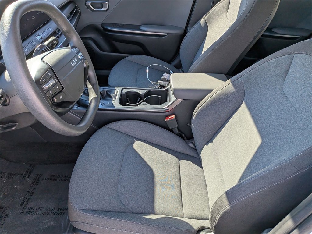 Used 2025 Kia K4 LXS image 22