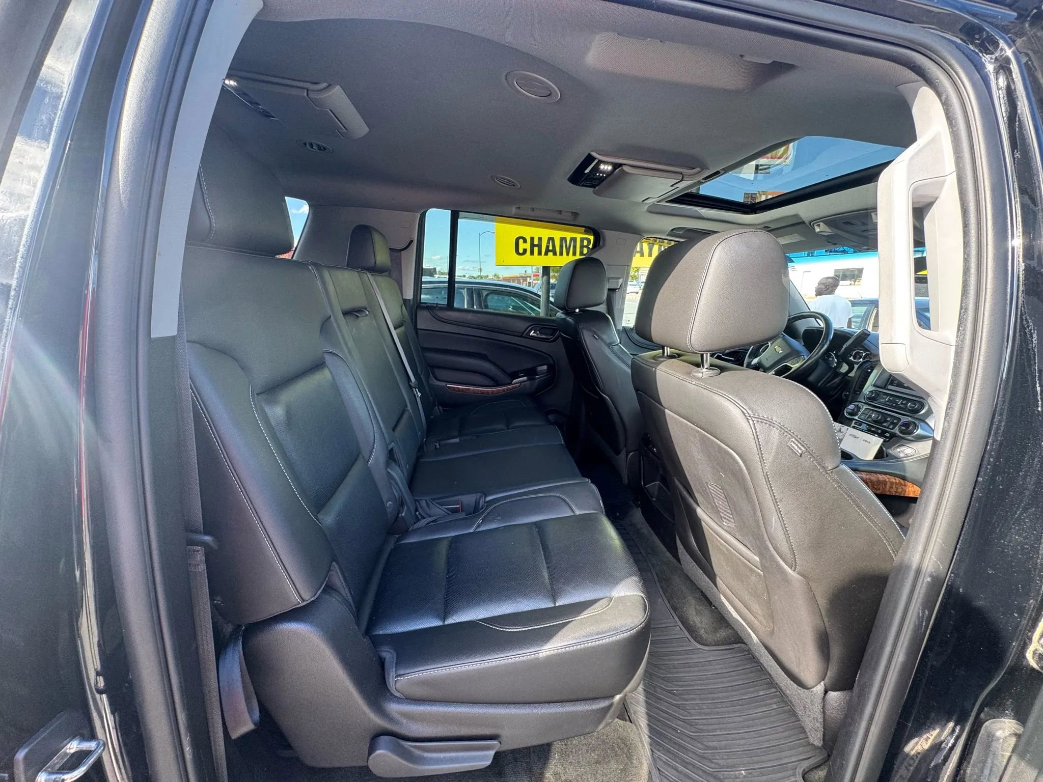 Used 2015 Chevrolet Suburban LTZ image 22