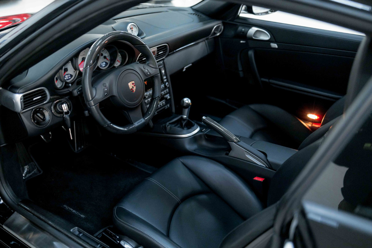 Used 2012 Porsche 911 Turbo image 57