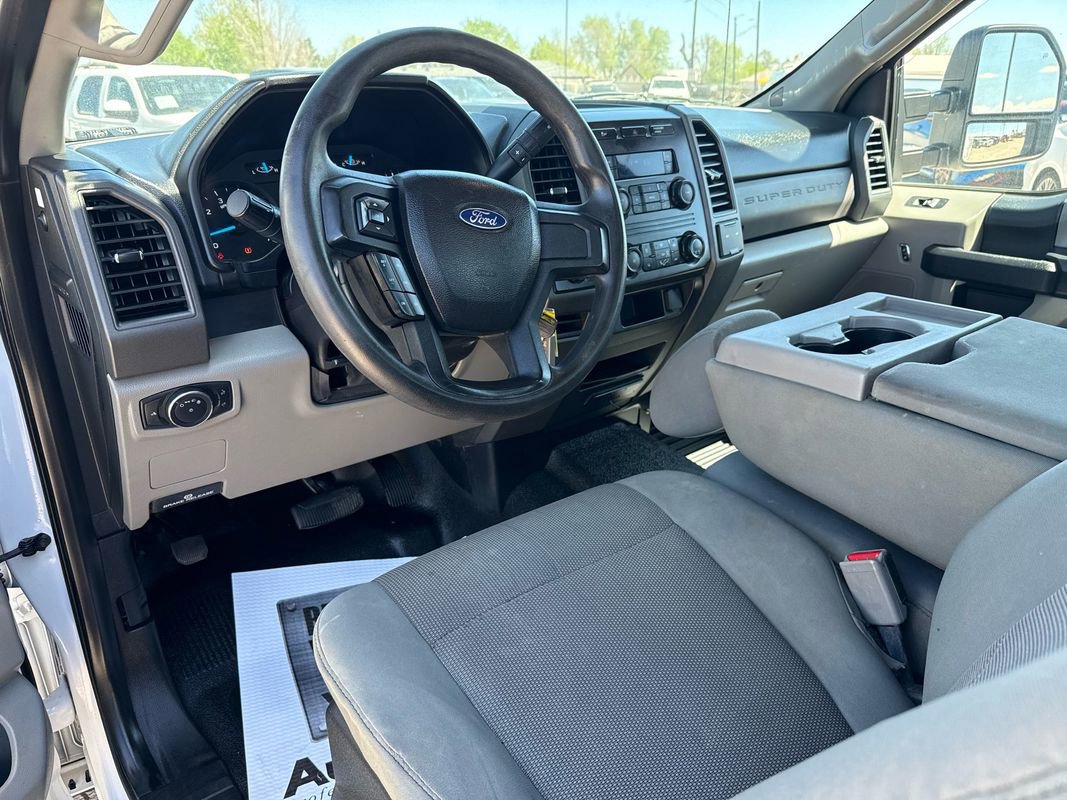 Used 2017 Ford F250 XL w/ Power Equipment Group AWD/4WD image 30