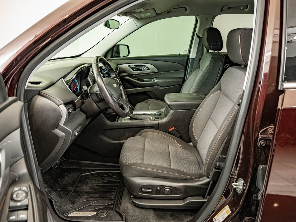 Used 2020 Chevrolet Traverse LT FWD image 28