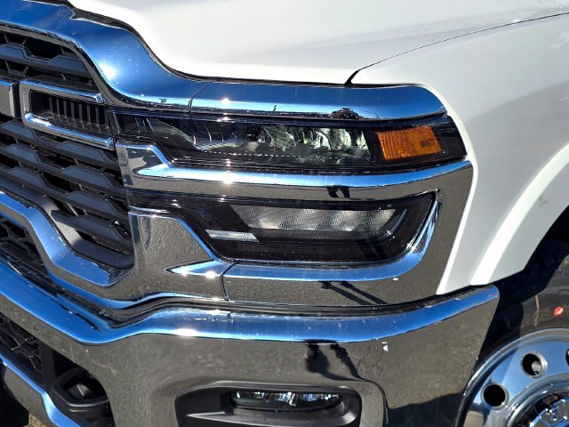 New 2026 RAM 3500 Big Horn AWD/4WD image 31