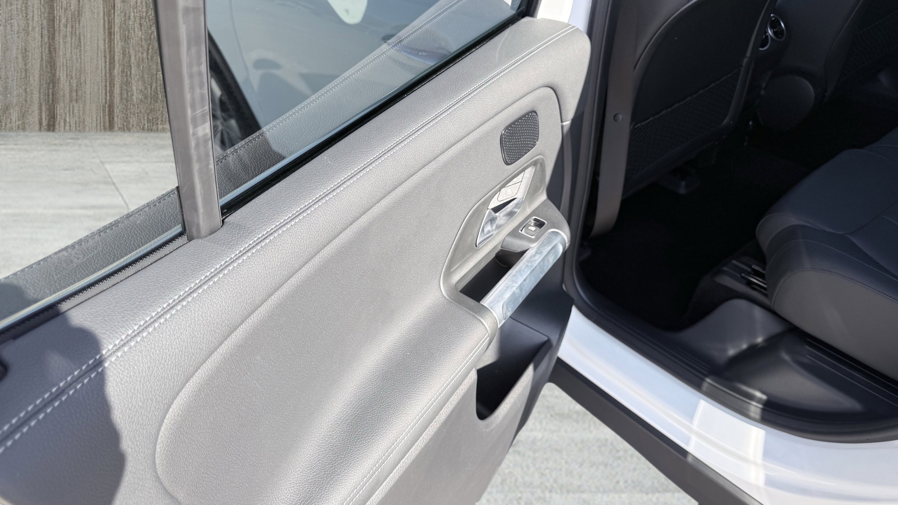 Used 2025 Mercedes-Benz EQB 250+ image 29