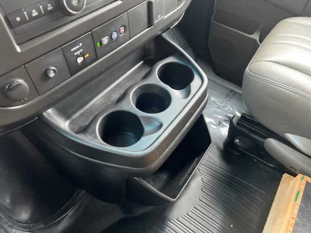 Used 2022 Chevrolet Express 3500 Work Van w/ Driver Convenience Package image 33