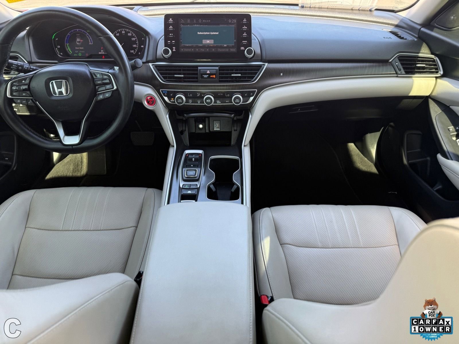 Used 2018 Honda Accord Touring image 14
