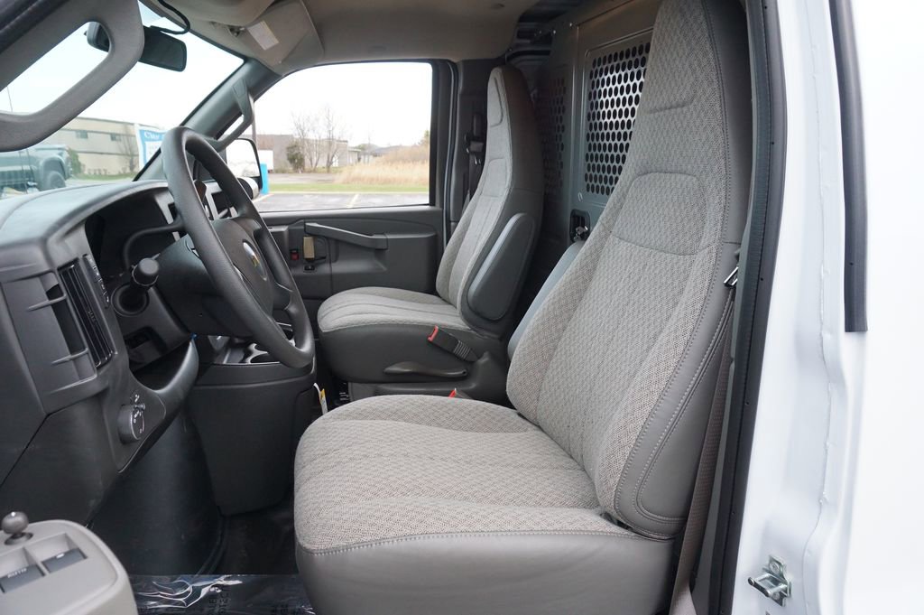 New 2025 Chevrolet Express 2500 w/ Driver Convenience Package RWD image 9