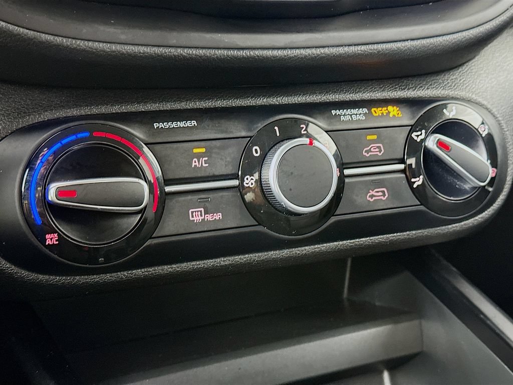 Certified 2021 Kia Soul LX FWD image 23