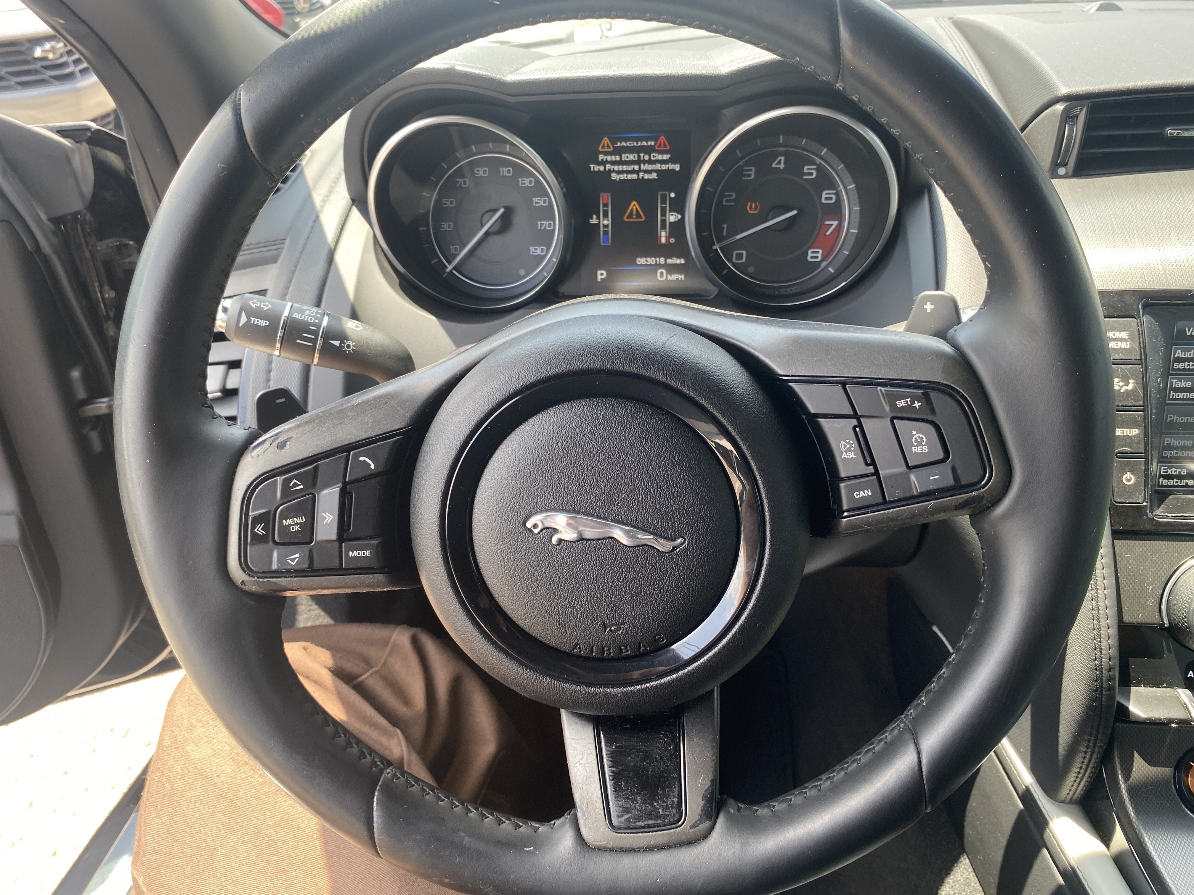Used 2015 Jaguar F-TYPE Coupe RWD image 13