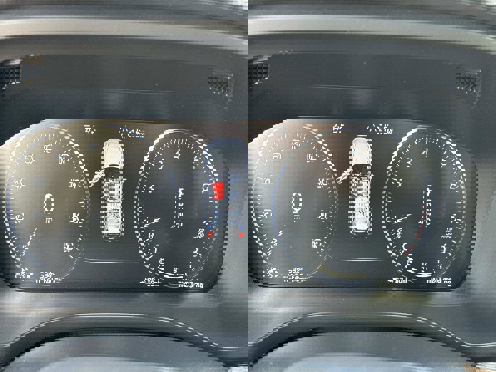 Used 2021 Volvo XC60 T5 Inscription w/ Advanced Package image 29