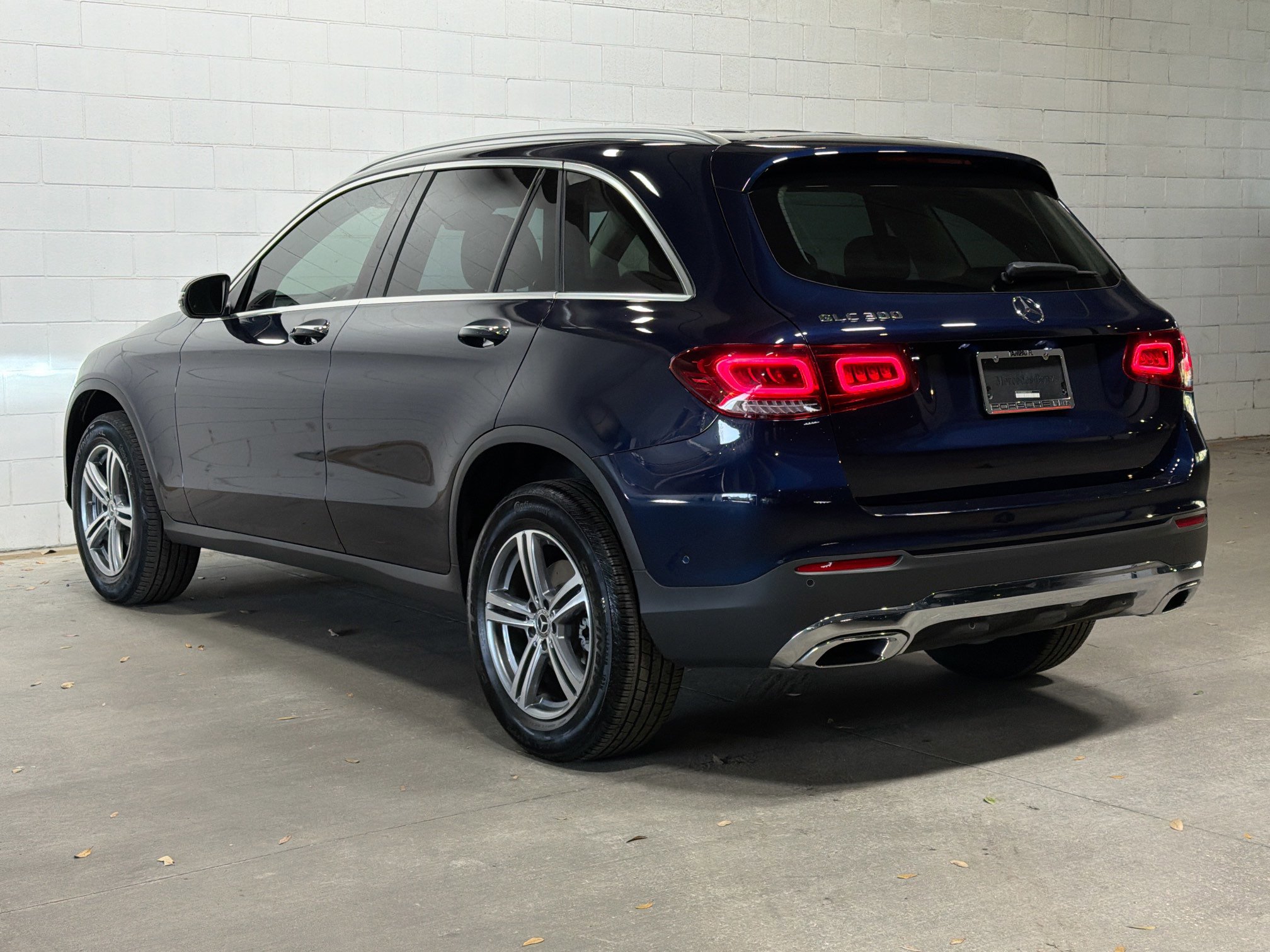 Used 2022 Mercedes-Benz GLC 300 image 3