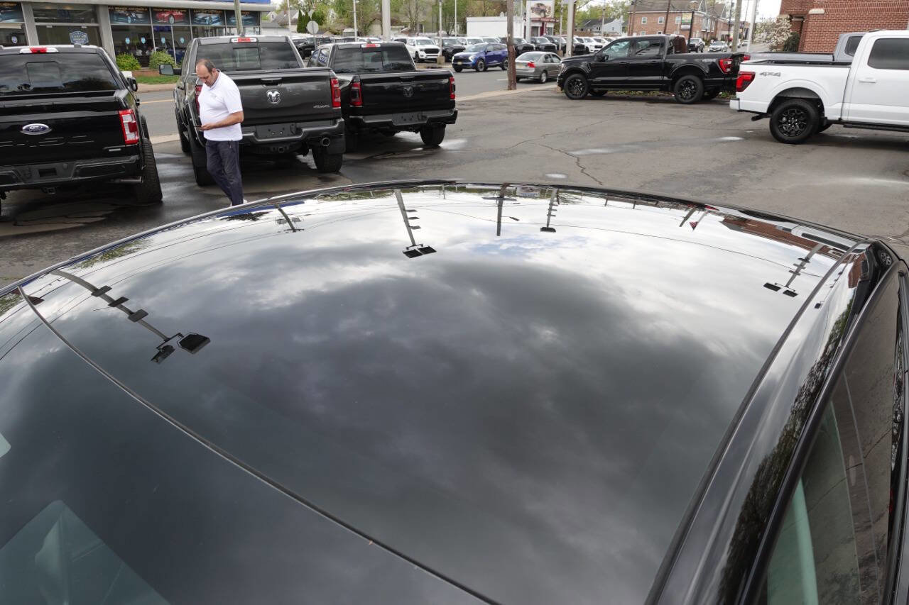 Used 2024 Tesla Model Y Long Range image 7