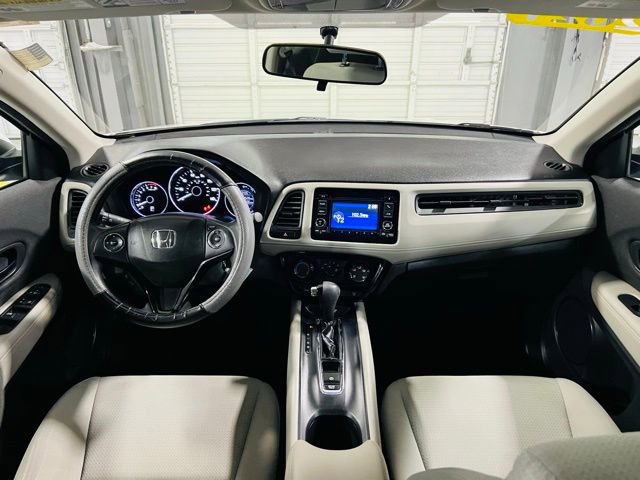 Used 2021 Honda HR-V LX image 2