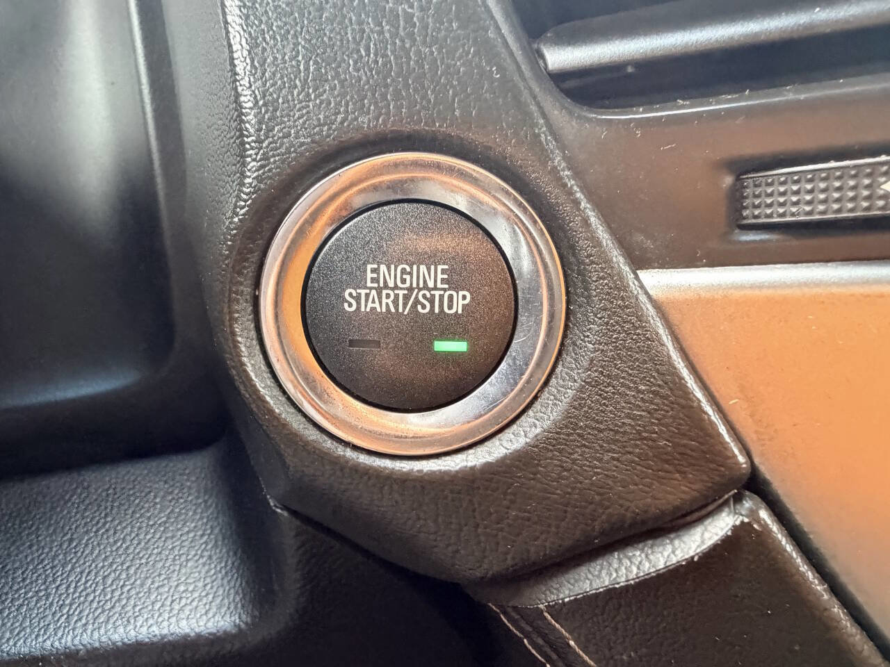 Used 2015 Chevrolet Suburban LTZ AWD/4WD image 81