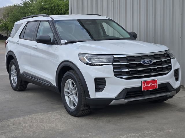 New 2026 Ford Explorer Active image 2
