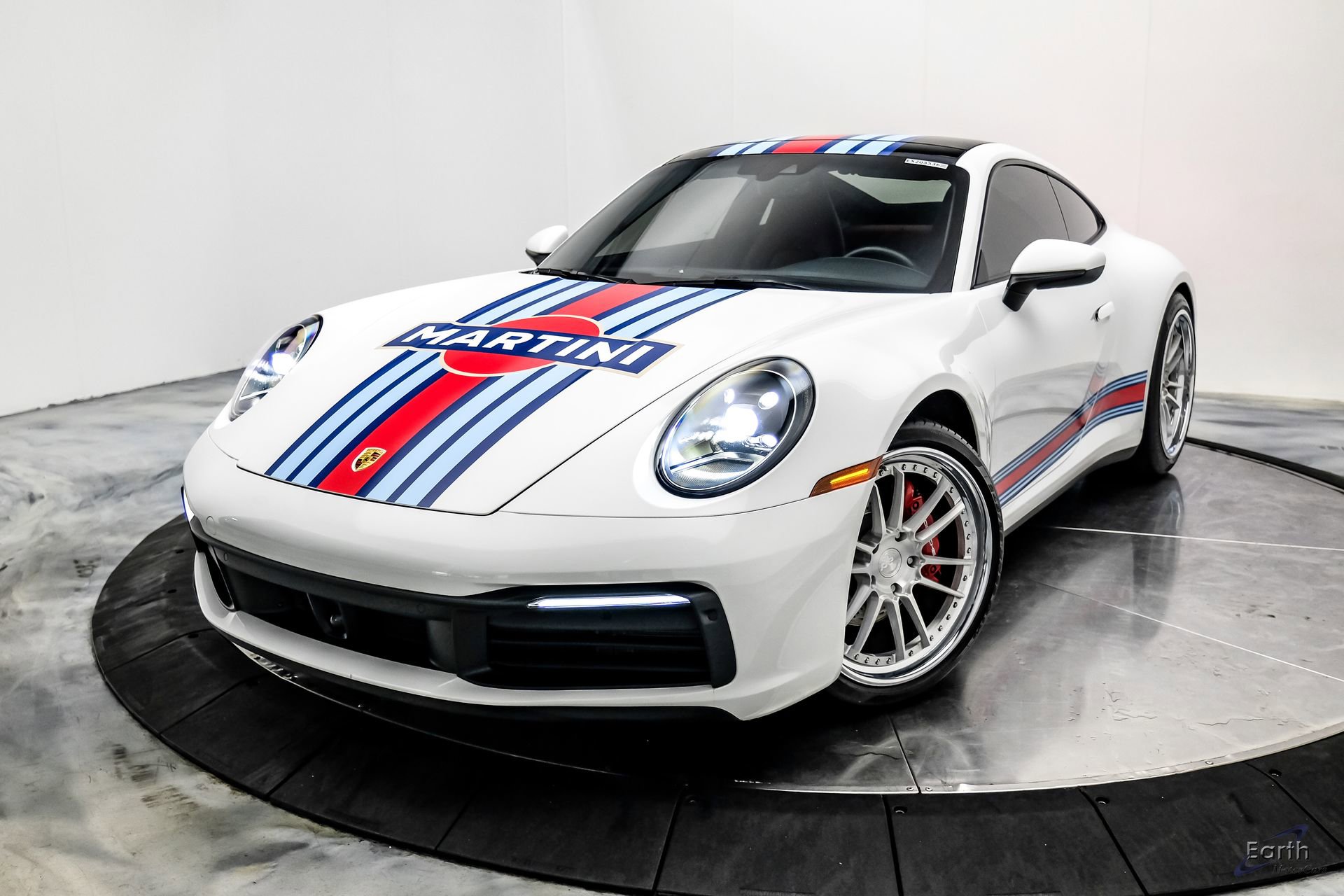 Used 2020 Porsche 911 Carrera RWD image 5