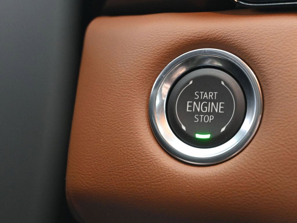 New 2025 GMC Canyon AT4 image 24