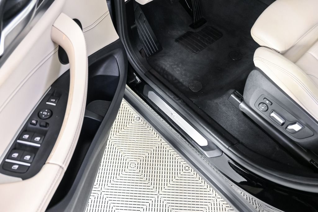 Used 2019 BMW X3 sDrive30i w/ Premium Package RWD image 9