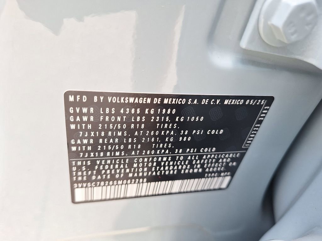Used 2025 Volkswagen Taos SE FWD image 30