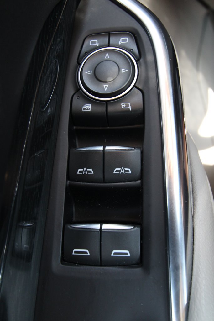 Used 2019 Cadillac XT4 Premium Luxury AWD/4WD image 24