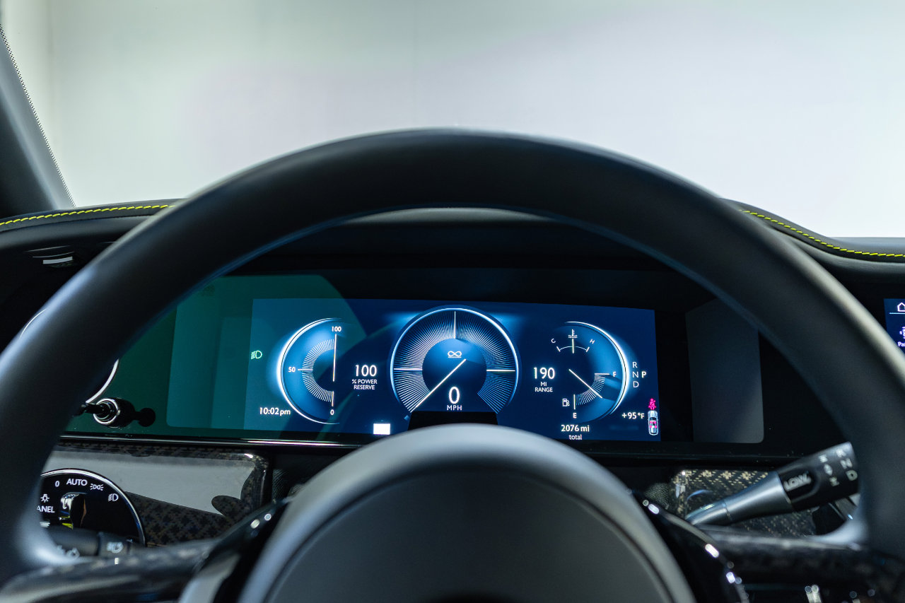 Used 2025 Rolls-Royce Cullinan Black Badge image 13