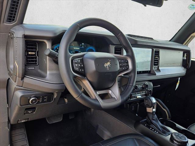 New 2026 Ford Bronco Badlands w/ Wildtrak Package AWD/4WD image 3