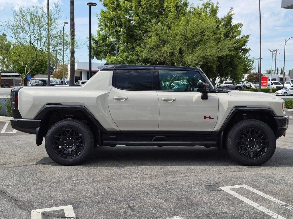 New 2026 GMC Hummer EV 4x4 Crew Cab w/ LPO, Sport Package image 8