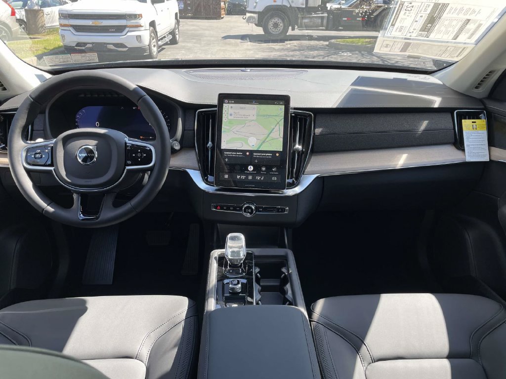 New 2026 Volvo XC90 B6 Ultra w/ Protection Package AWD/4WD image 24