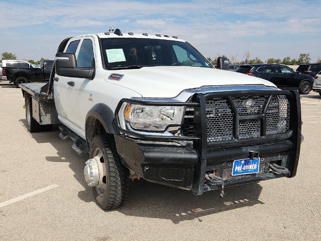 Used 2024 RAM 5500 Tradesman w/ Chrome Appearance Group AWD/4WD image 7