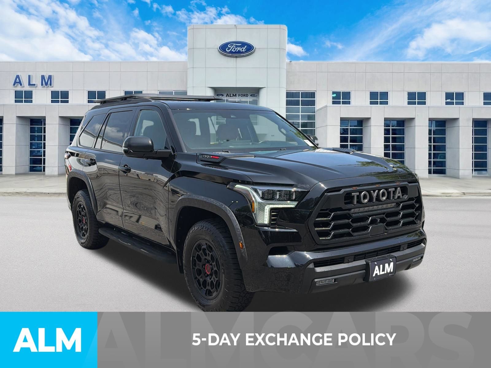 Used 2024 Toyota Sequoia TRD Pro AWD/4WD image 3