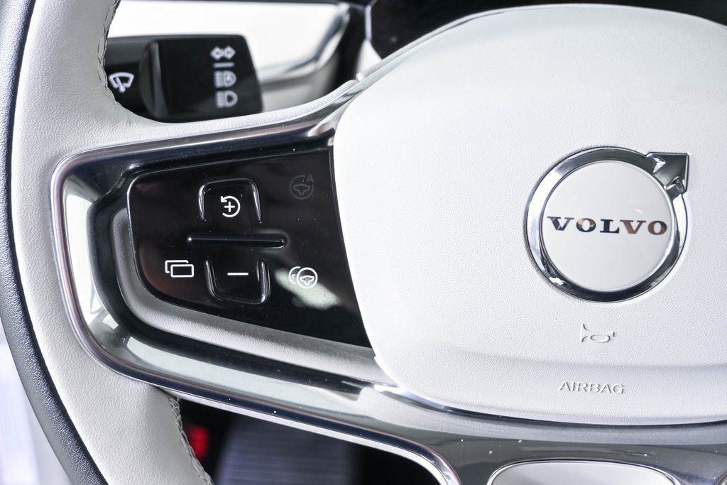Used 2025 Volvo EX90 Plus AWD/4WD image 12