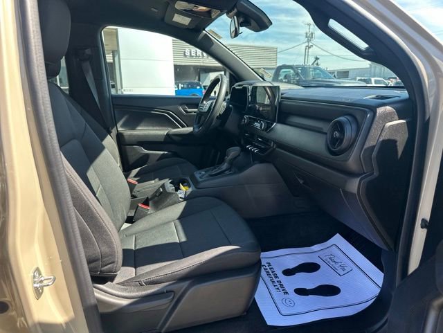 Used 2023 Chevrolet Colorado W/T RWD image 7