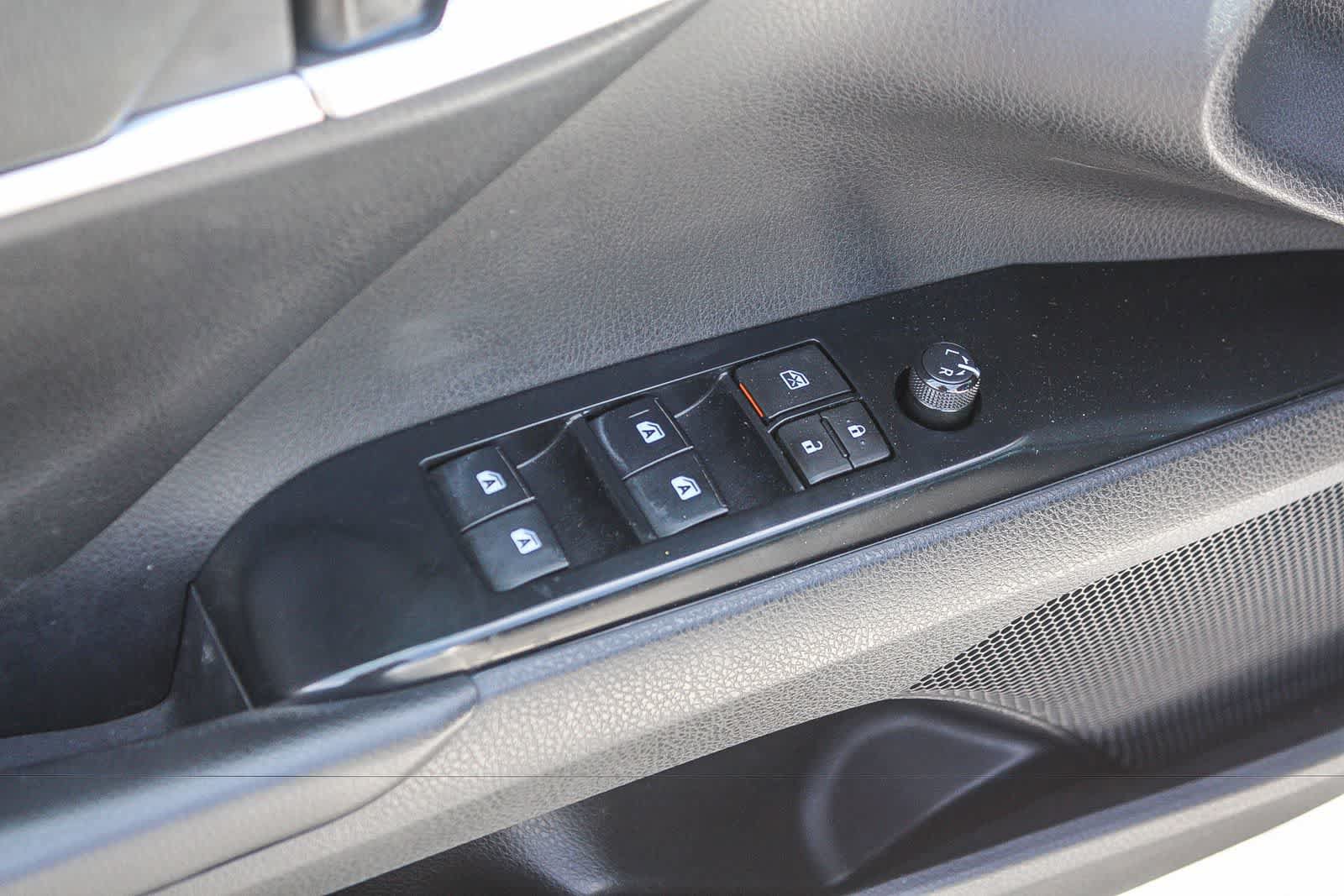 Used 2018 Toyota Camry LE FWD image 26