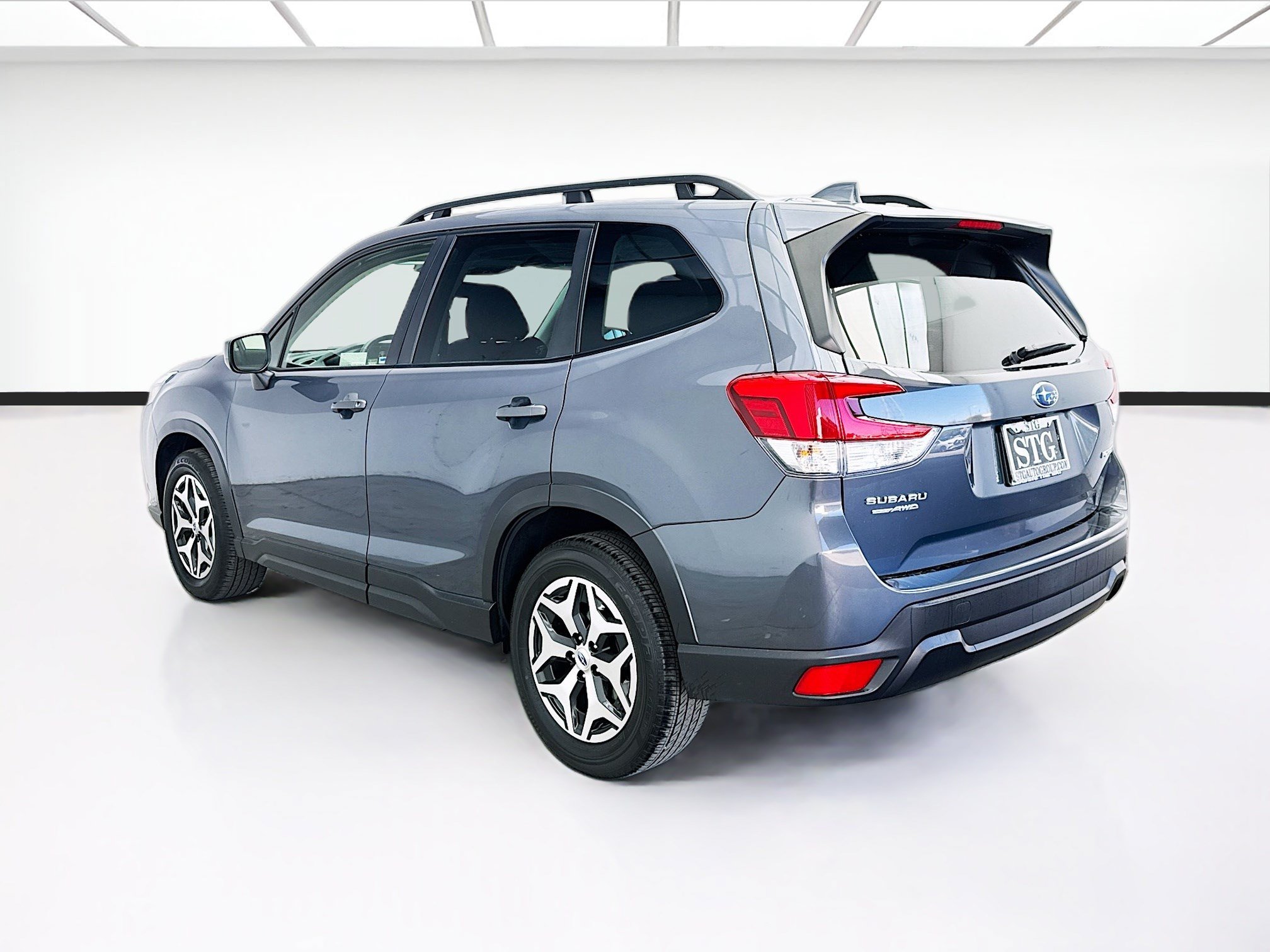 Used 2023 Subaru Forester Premium AWD/4WD image 6